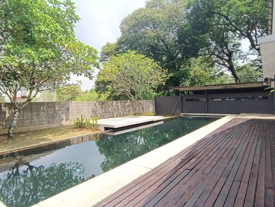 Secret Garden Pj Pool Villa Petaling Jaya Eksteriør bilde